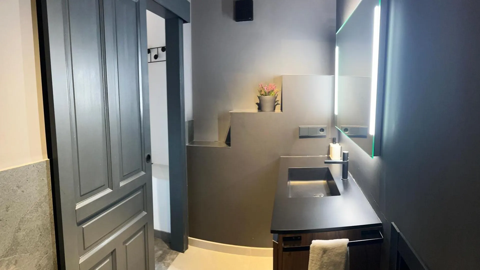 O&L Gran Poder - Modern Loft With Private Pool And Terrace Seville 0*,  Spain